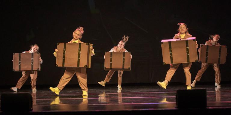 Taniec-zaczarowany-ogrod-4